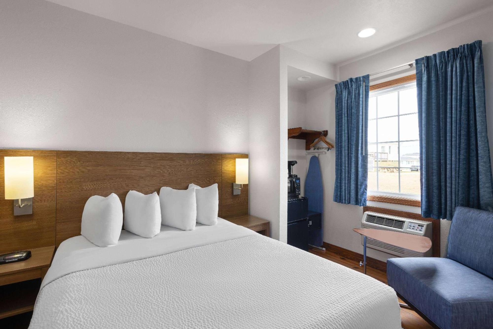 Days Inn By Wyndham Kill Devil Hills Oceanfront - Wilbur Exterior foto