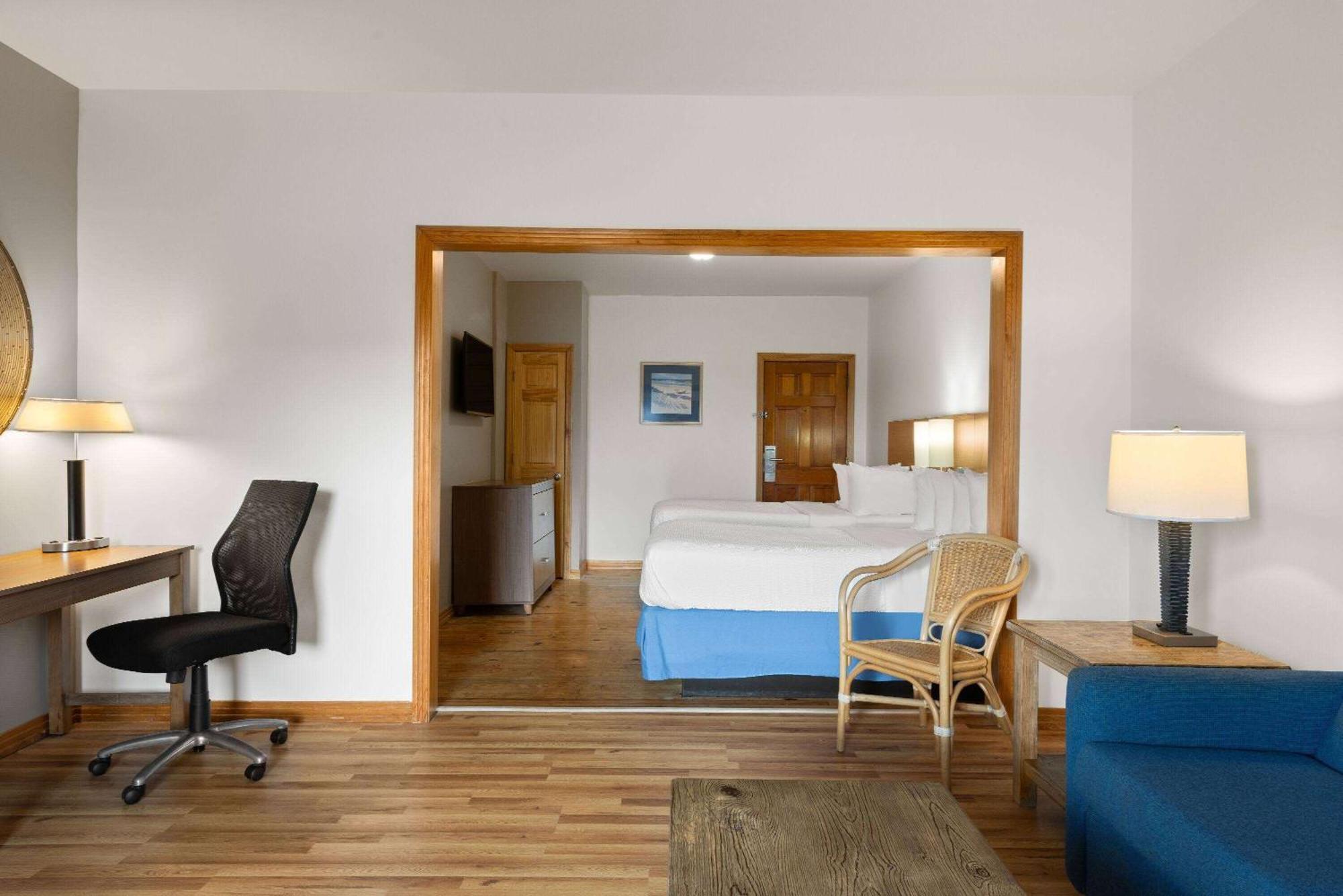 Days Inn By Wyndham Kill Devil Hills Oceanfront - Wilbur Exterior foto