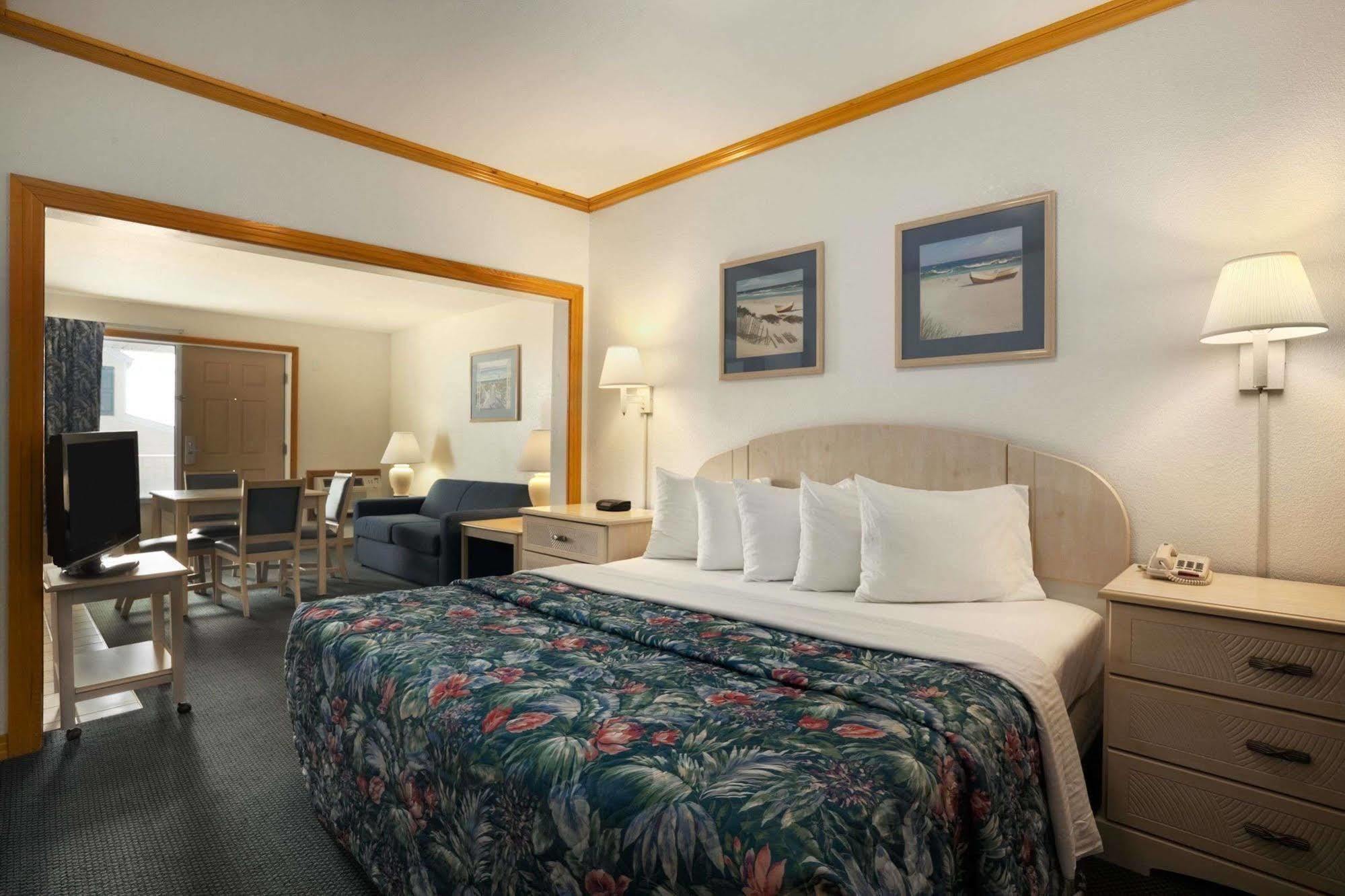 Days Inn By Wyndham Kill Devil Hills Oceanfront - Wilbur Exterior foto